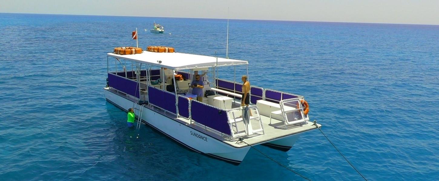 A view of the boat used for snorkeling.