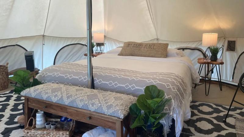 Glamping tent at Colt Creek State Park.