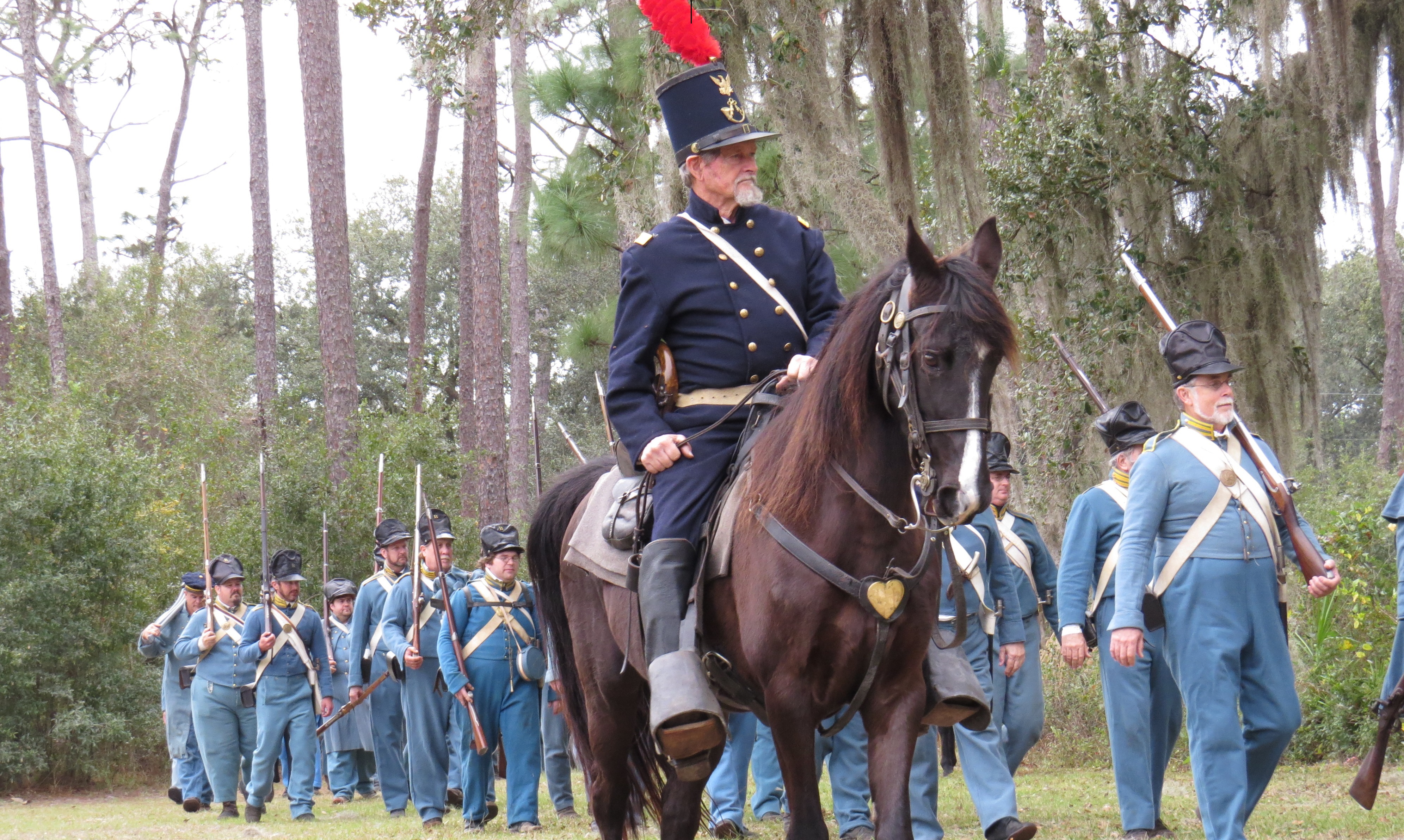 Major Dade leads the troops at Dade Battlefield