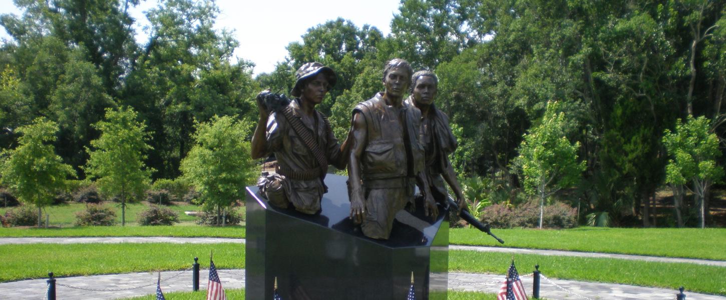 Veterans' Statue 