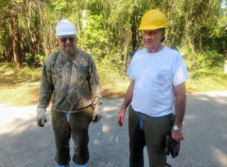 Volunteers Richard Phillips and Jim Arnold.